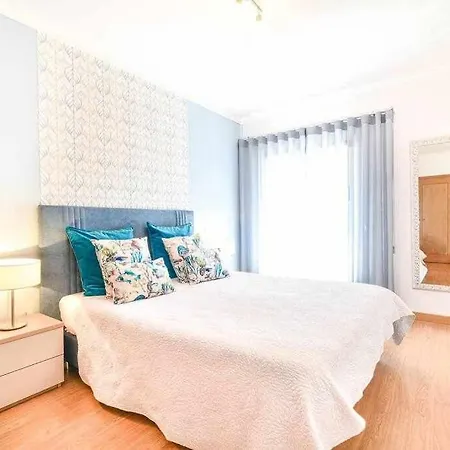 Apartamento Contemporâneo A 3 Minutos Da Apartamento *